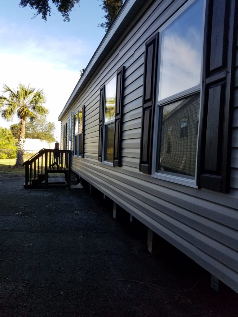 Jet Uncle Roy's Mobile Homes